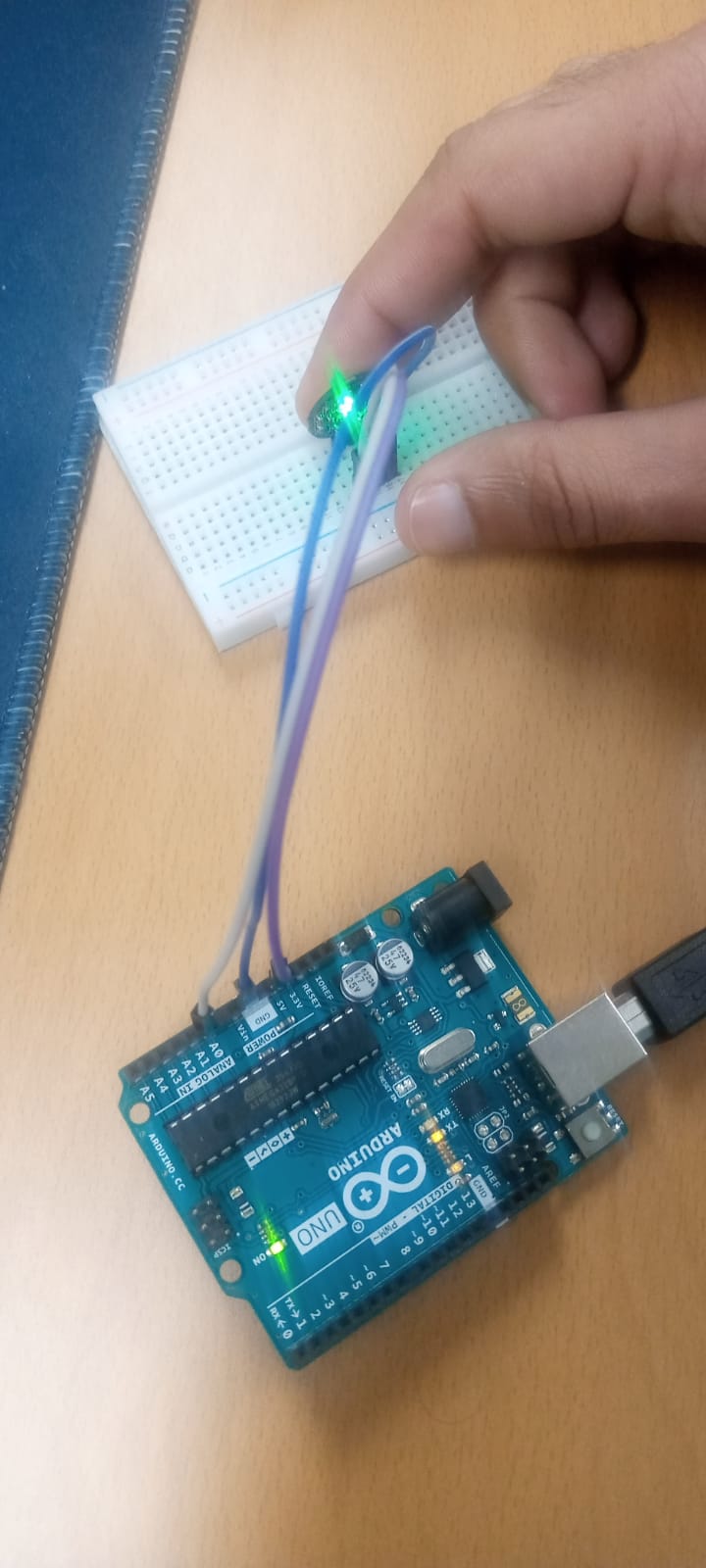 Pulse sensor finger placing with Arduino Uno