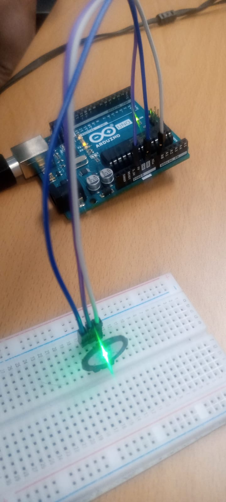 Pulse sensor wiring connection with Arduino Uno